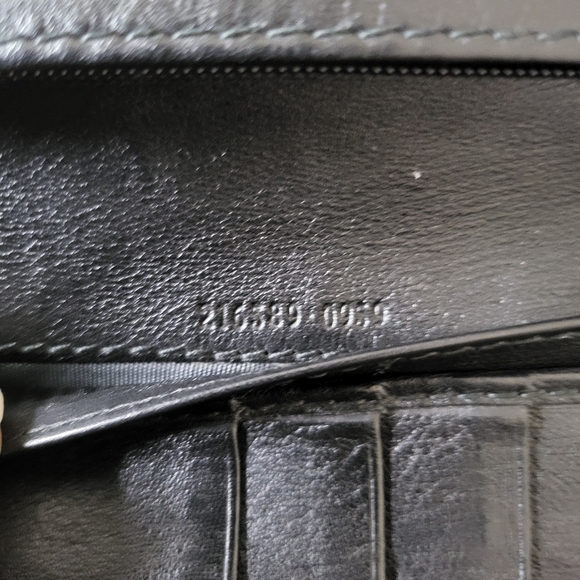 Gucci Black Wallet-EUC - Picture 12 of 14
